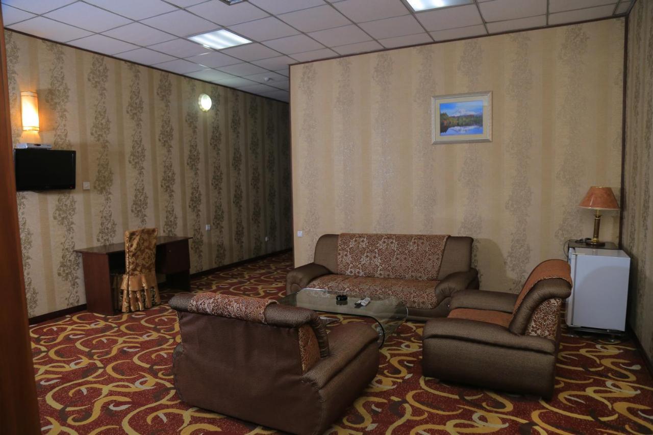 Dangara Hotel Kokand Kültér fotó